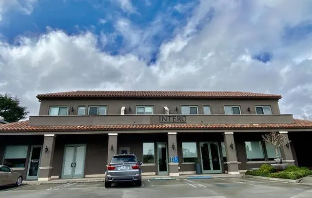 $3,200 | 520 North Santa Cruz Avenue, Unit 200, Los Gatos, CA 95030