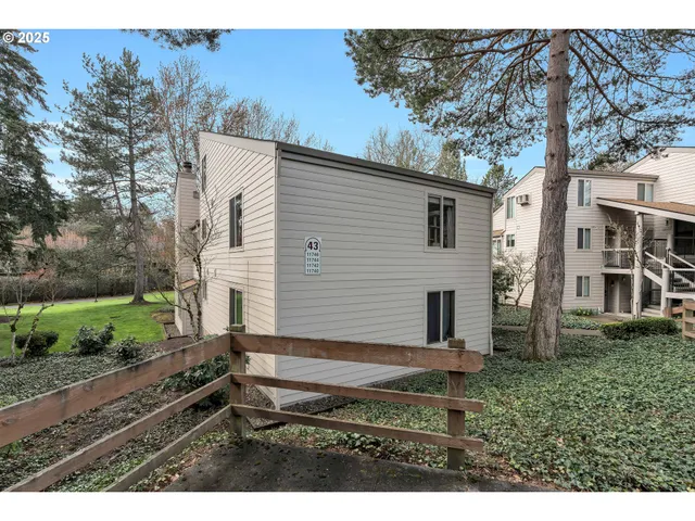 $337,000 | 11746 Southwest Boones Bend Drive, Beaverton, OR 97008