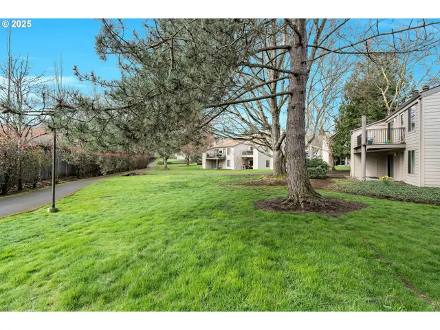 $337,000 | 11746 Southwest Boones Bend Drive, Beaverton, OR 97008
