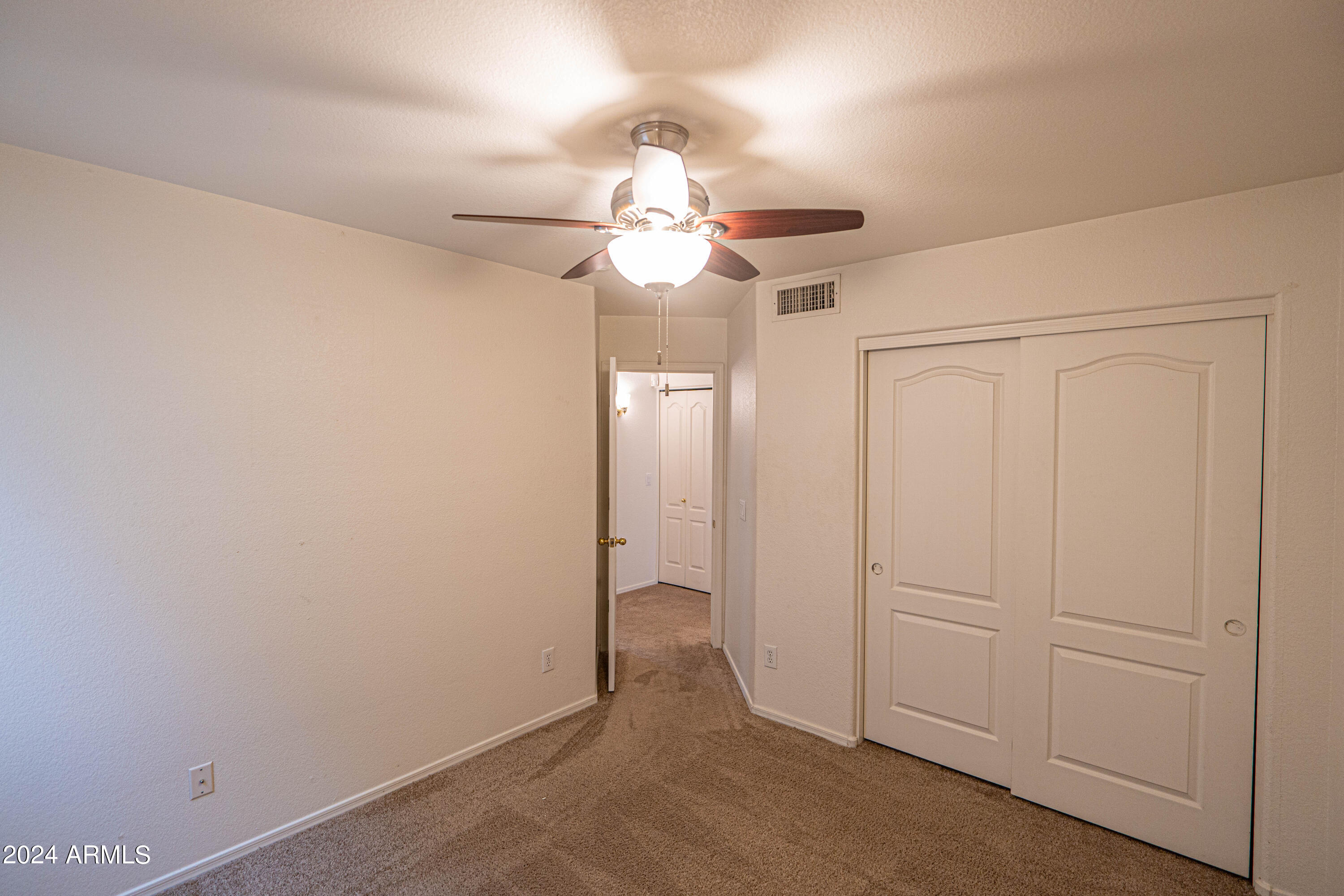 1729 East Del Rio Street Gilbert, AZ 85295 - Photo 12 of 19 a window in an empty room