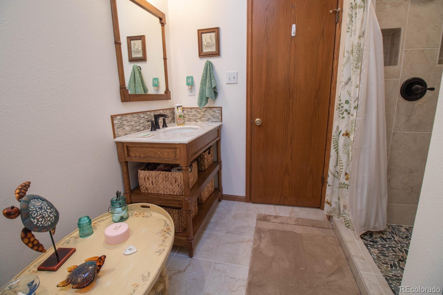 8738 Yellowstone Road Longmont, CO 80503 - Photo 17 of 40 Gallery Image 17