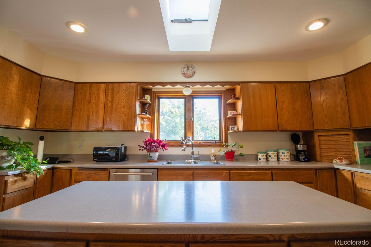 8738 Yellowstone Road Longmont, CO 80503 - Photo 8 of 40 Gallery Image 8