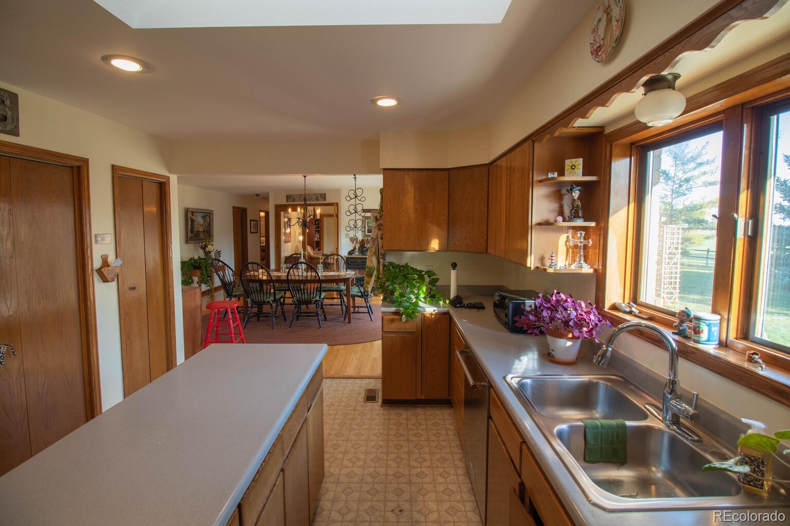 8738 Yellowstone Road Longmont, CO 80503 - Photo 9 of 40 Gallery Image 9