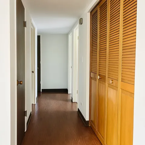 $164,900 | 14 B Kingery Quarter, Unit 207, Willowbrook, IL 60527