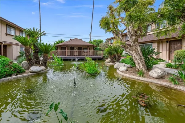 $690,000 | 10330 Downey Avenue, Unit 10, Downey, CA 90241