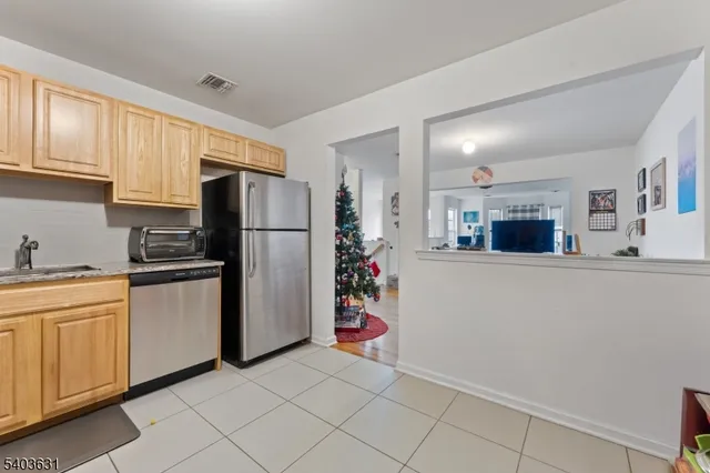 $429,200 | 168 Forest Drive, Piscataway, NJ 08854