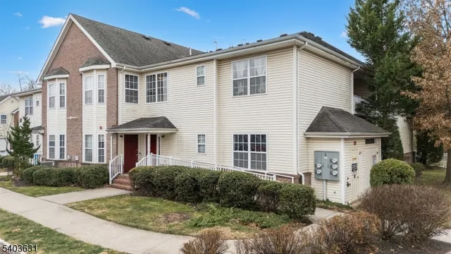 $429,200 | 168 Forest Drive, Piscataway, NJ 08854