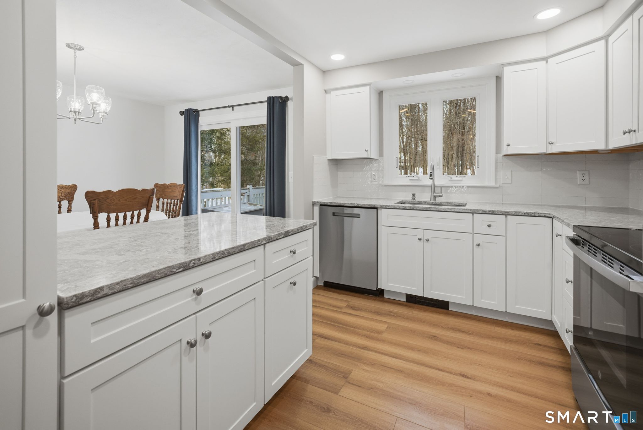 9 Wheelock Road Ellington, CT 06029 - Photo 3 of 31 Quartz Countertops