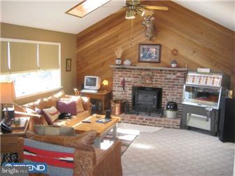 630 Griffiths Road Warrington, PA 18976 - Photo 6 of 12 Family Room