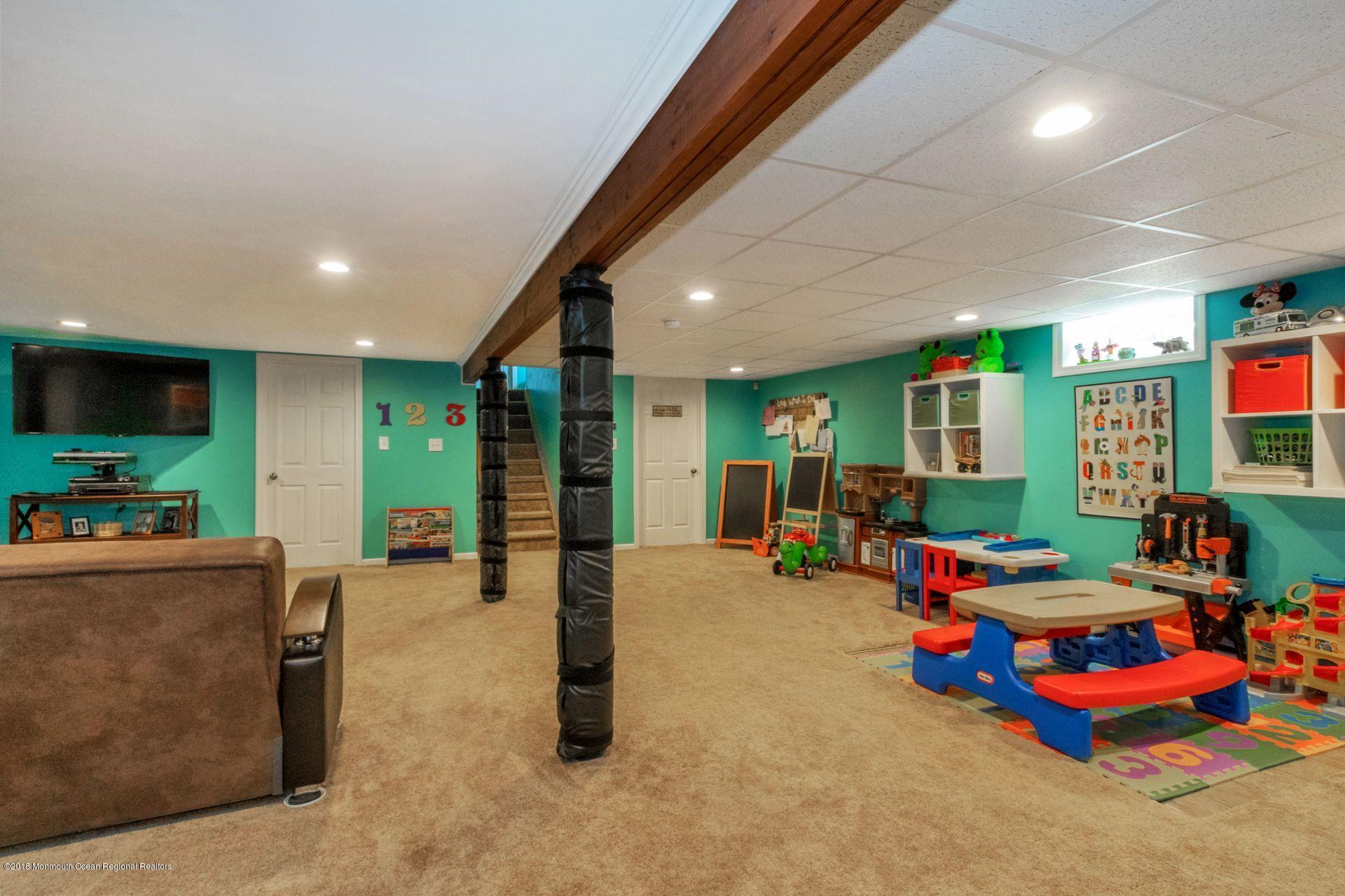 542 A Line Road, Unit A Holmdel, NJ 07733 - Photo 14 of 38 14