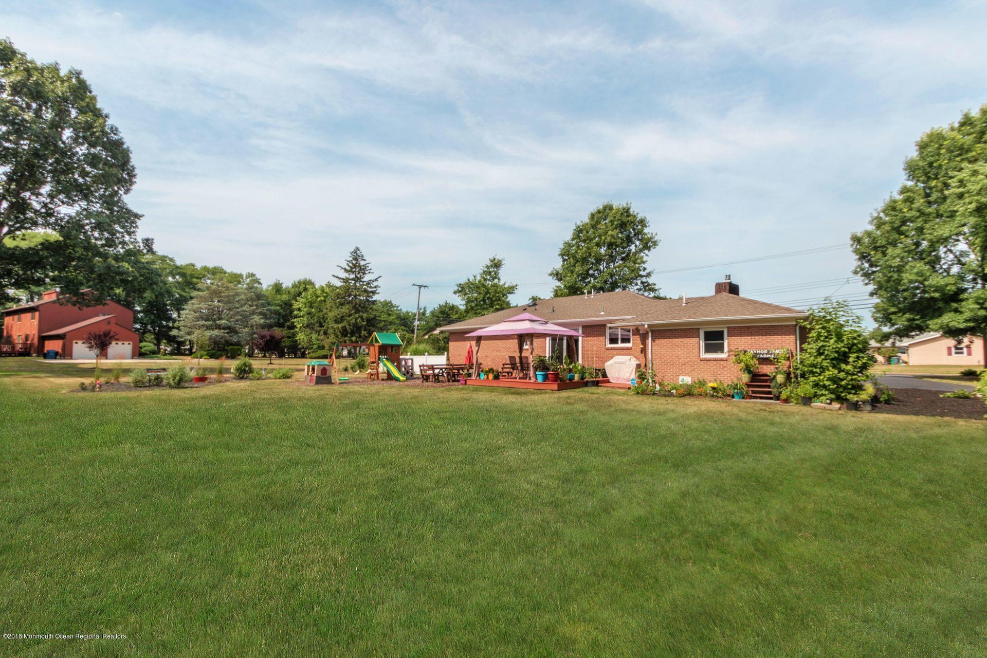 542 A Line Road, Unit A Holmdel, NJ 07733 - Photo 23 of 38 23