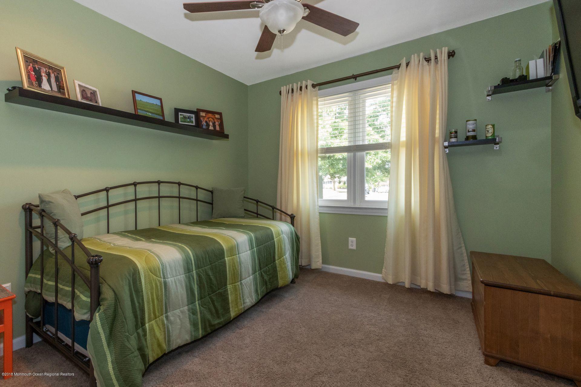 542 A Line Road, Unit A Holmdel, NJ 07733 - Photo 10 of 38 10