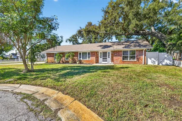 $635,000 | 13589 101st Terrace, Seminole, FL 33776