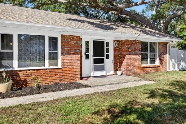 $635,000 | 13589 101st Terrace, Seminole, FL 33776