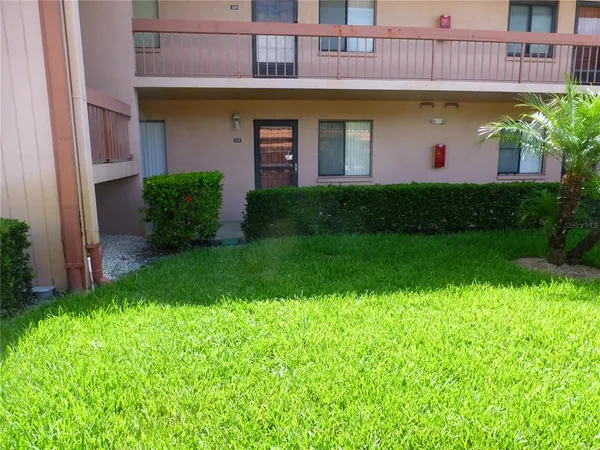 $1,850 | 119 Lakeside Drive, Unit 119, Oldsmar, FL 34677