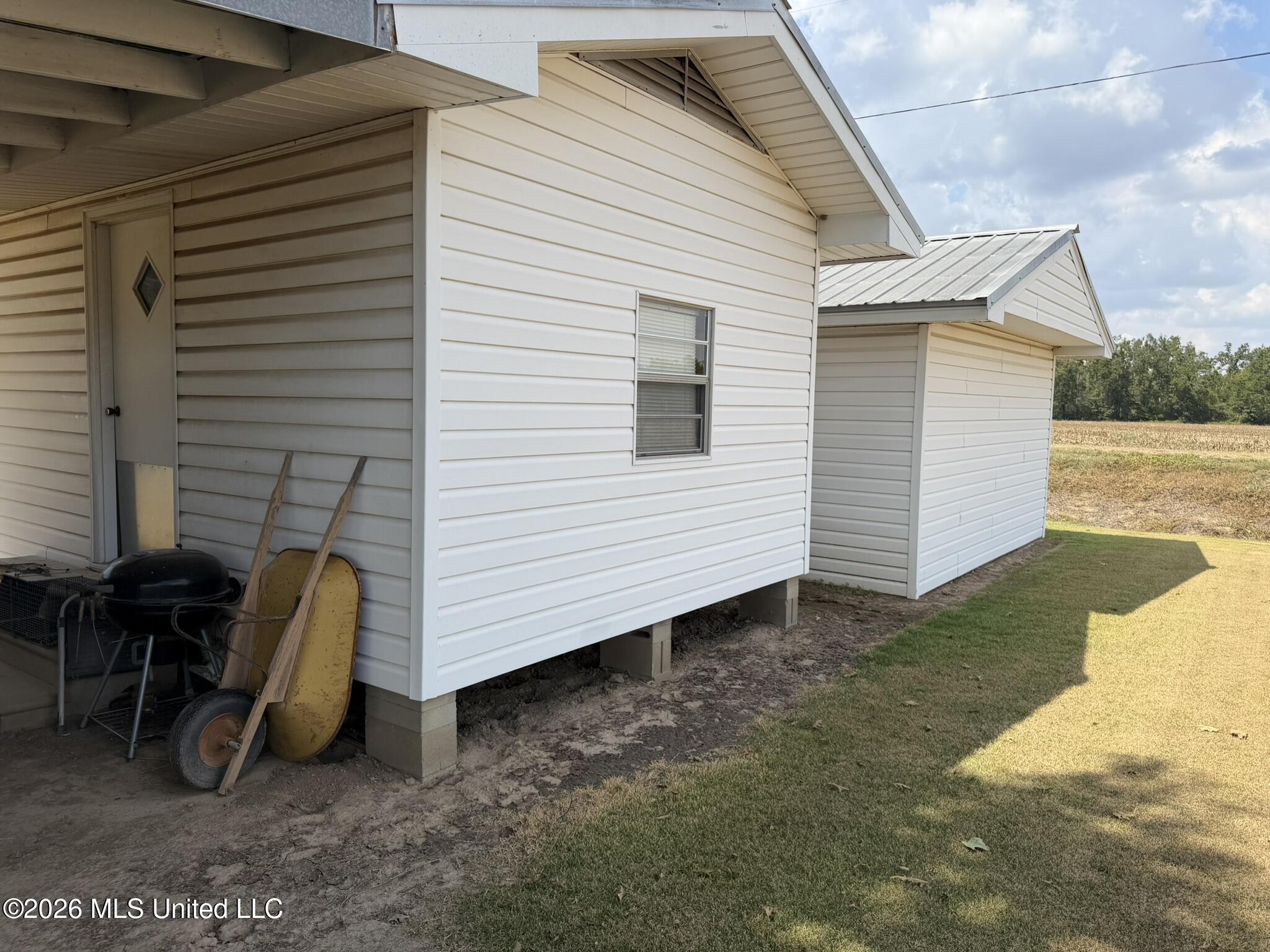 511 County Road Sidon, MS 38954 - Photo 2 of 3 IMG_1911
