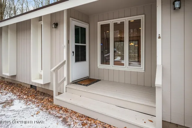 $412,000 | 117 Outpost Way, Pocono Pines, PA 18350