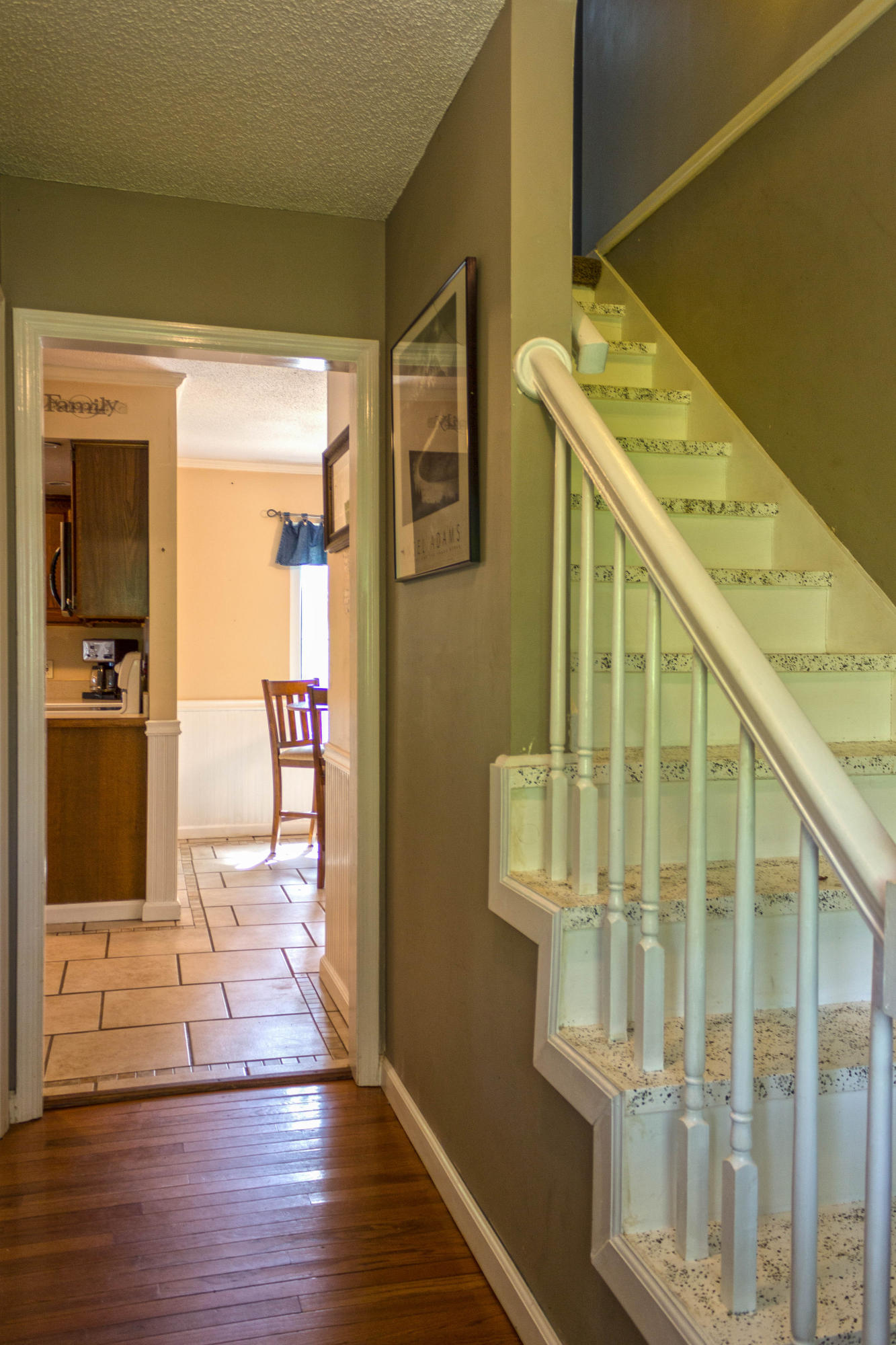 1916 Morris Hill Road Chattanooga, TN 37421 - Photo 11 of 50 Foyer HDR