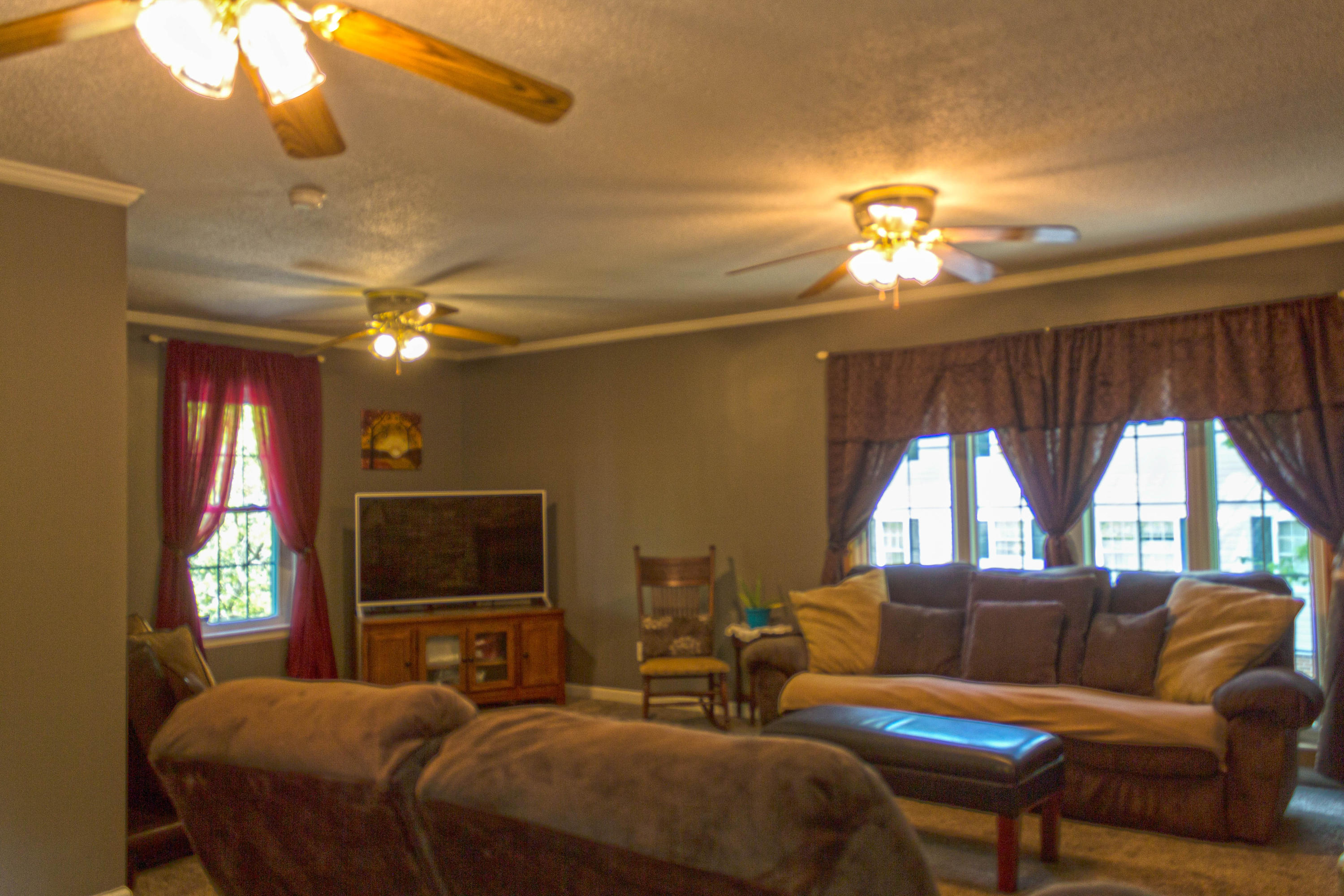 1916 Morris Hill Road Chattanooga, TN 37421 - Photo 15 of 50 Living Room HDR
