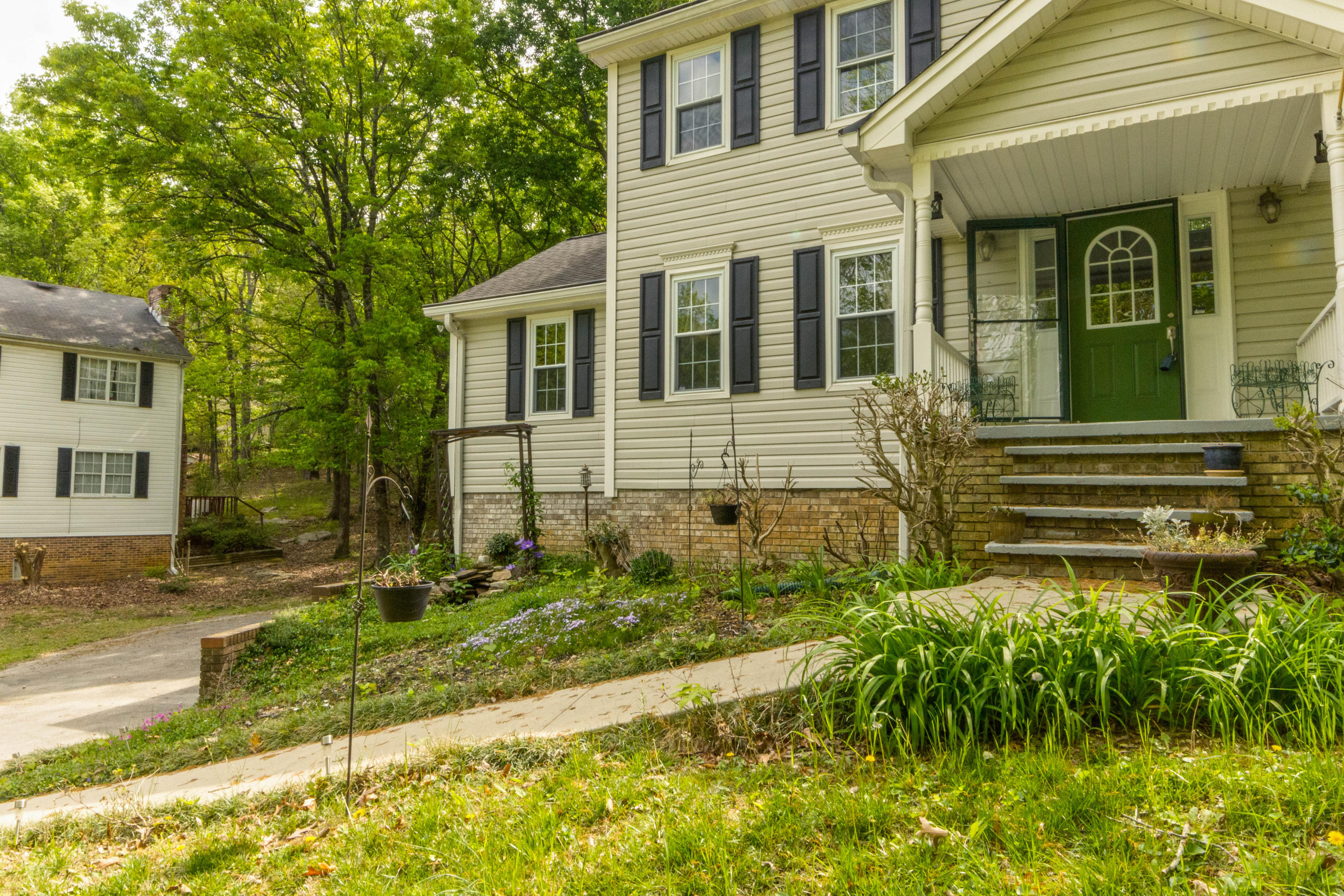 1916 Morris Hill Road Chattanooga, TN 37421 - Photo 4 of 50 Front Porch HDR
