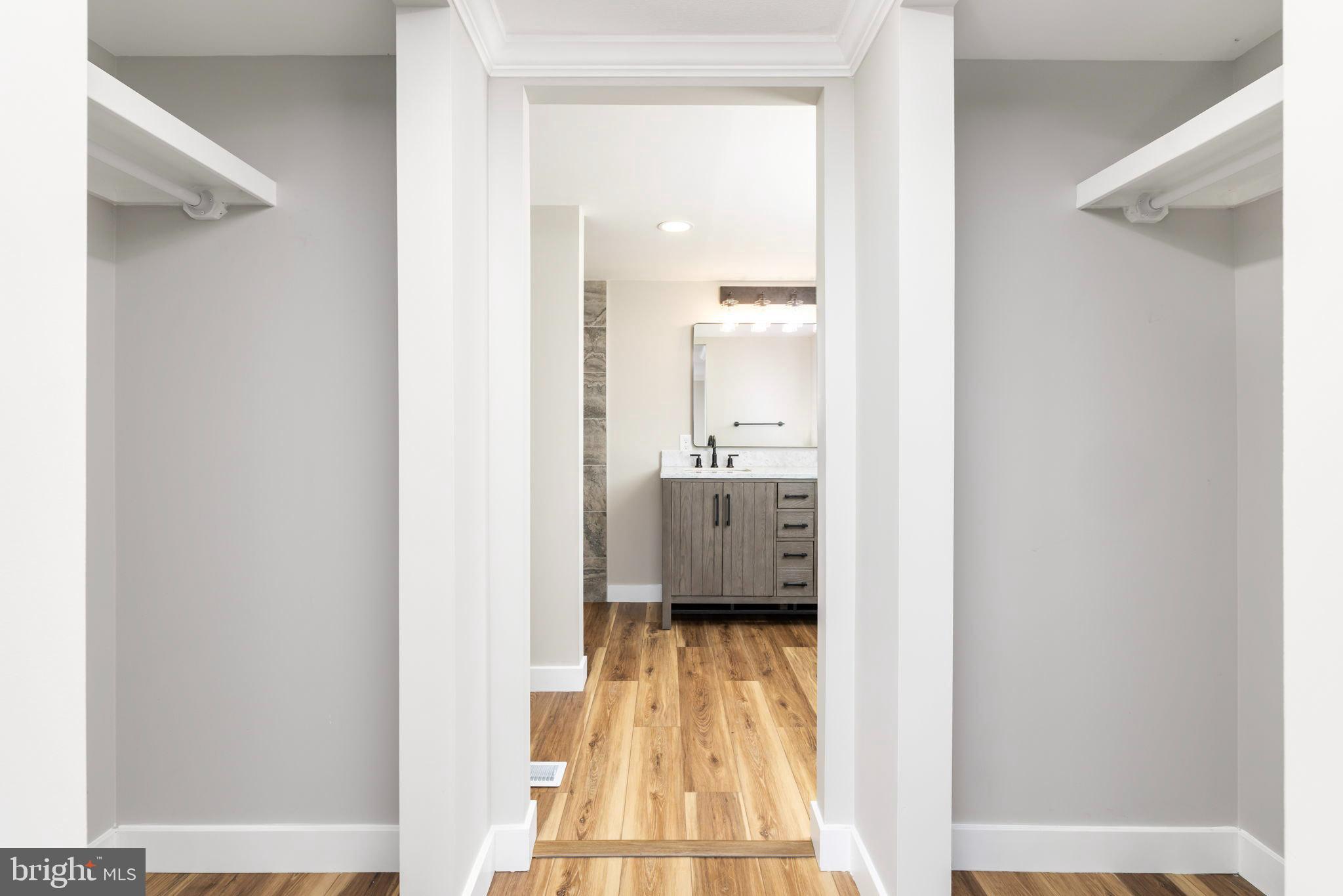 870 South Hill Road Brodnax, VA 23920 - Photo 25 of 39 a view of a bathroom with a tub and shower