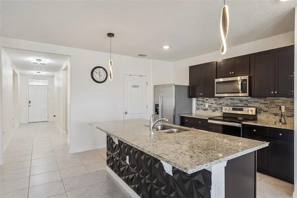 $2,300 | 544 Park Pl Boulevard, Davenport, FL 33837