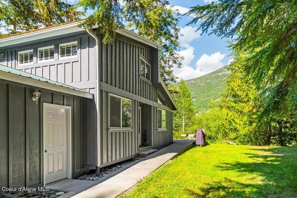 $425,000 | 136 Holly Drive, Troy, MT 59935