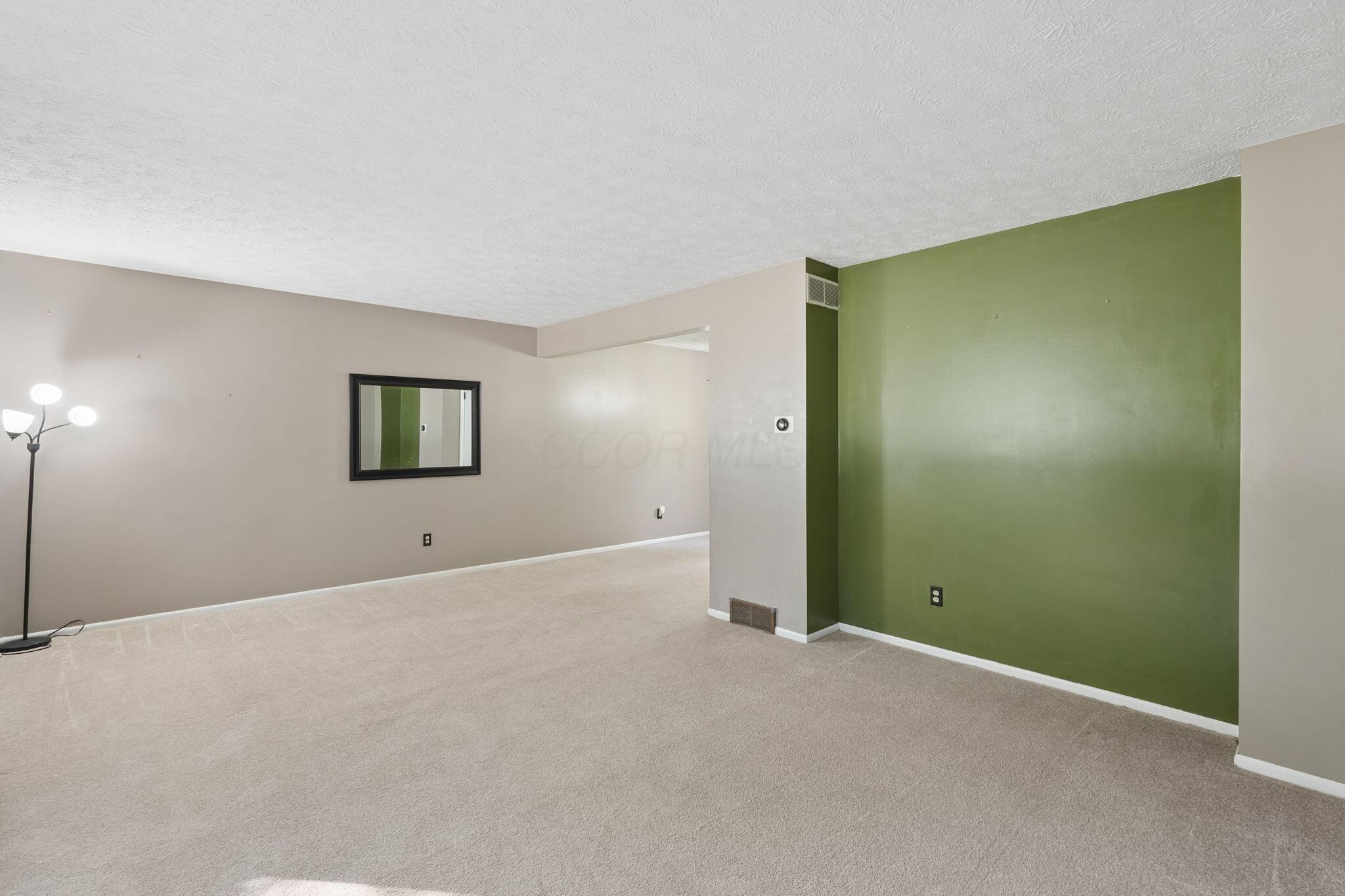 242 Devon Road Delaware, OH 43015 - Photo 7 of 34 7-web-or-mls-242-devon-rd