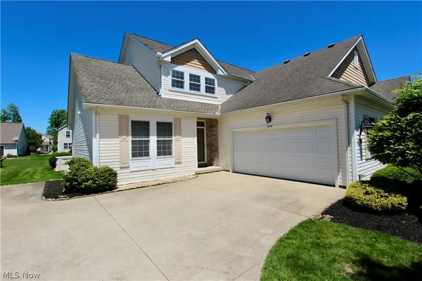 $365,000 | 27242 Emerald Ovl South, Olmsted Falls, OH 44138