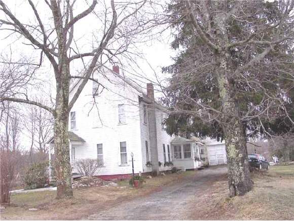 314 Parade Road Barnstead, NH 03225 - Photo 1 of 2