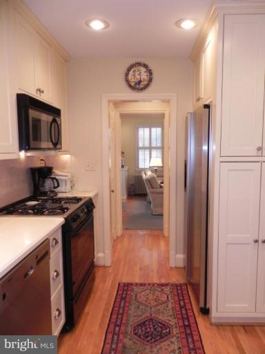 6913 Kenleigh Road Baltimore, MD 21212 - Photo 5 of 15 Kitchen