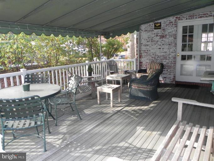 6913 Kenleigh Road Baltimore, MD 21212 - Photo 8 of 15 Deck