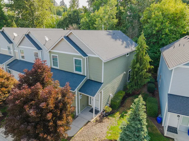 a house view with a outdoor space