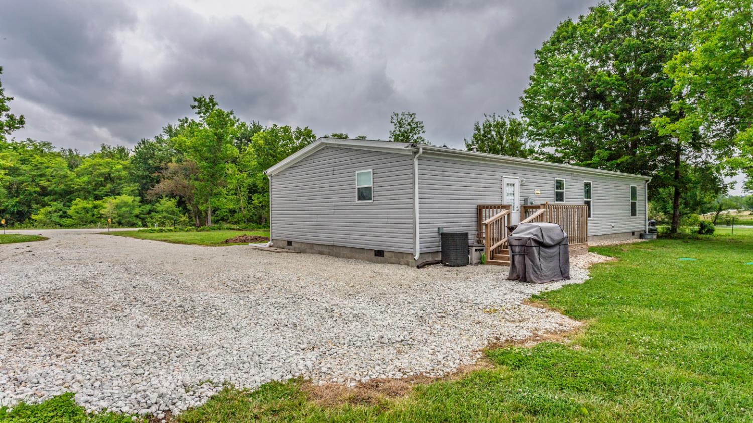 24064 Highway 52 Laurel, IN 47024 - Photo 11 of 41