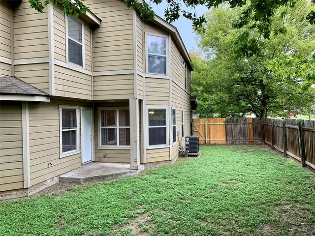 $1,750 | 6513 Linda Lane, Unit A, Austin, TX 78723