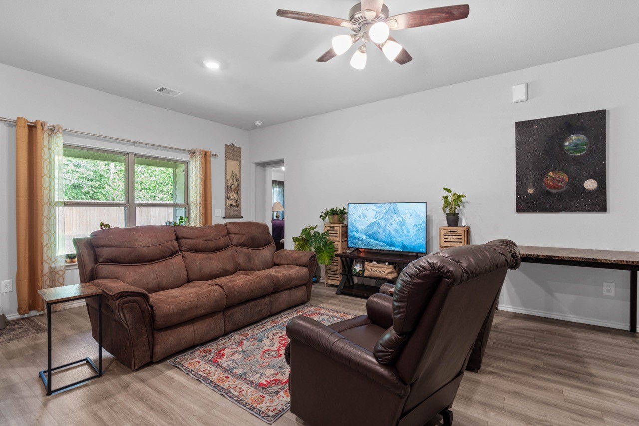 9931 Spring Creek Road Cleveland, TX 77327 - Photo 27 of 38