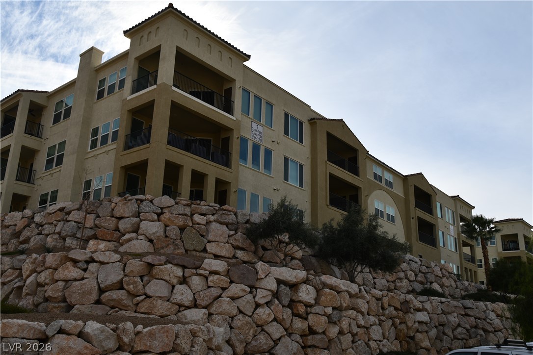 2555 Hampton Road, Unit 7109 Henderson, NV 89052 - Photo 3 of 34 Multi-level living with open balconies provides an elevated perspective.