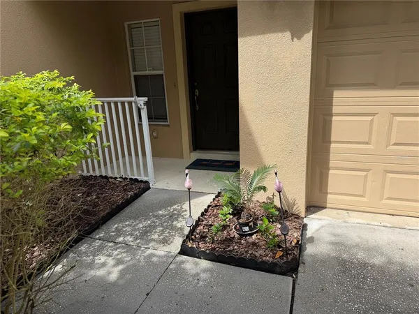 $2,000 | 3870 Shaftbury Place, Oviedo, FL 32765