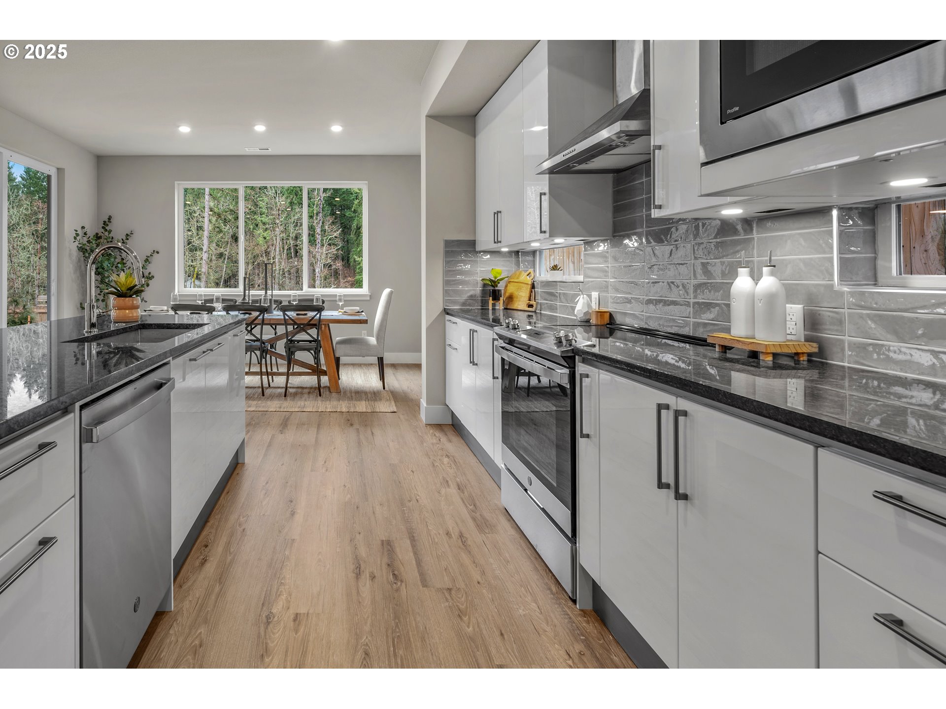 7061 Southwest Aspen Lane Wilsonville, OR 97070 - Photo 7 of 17