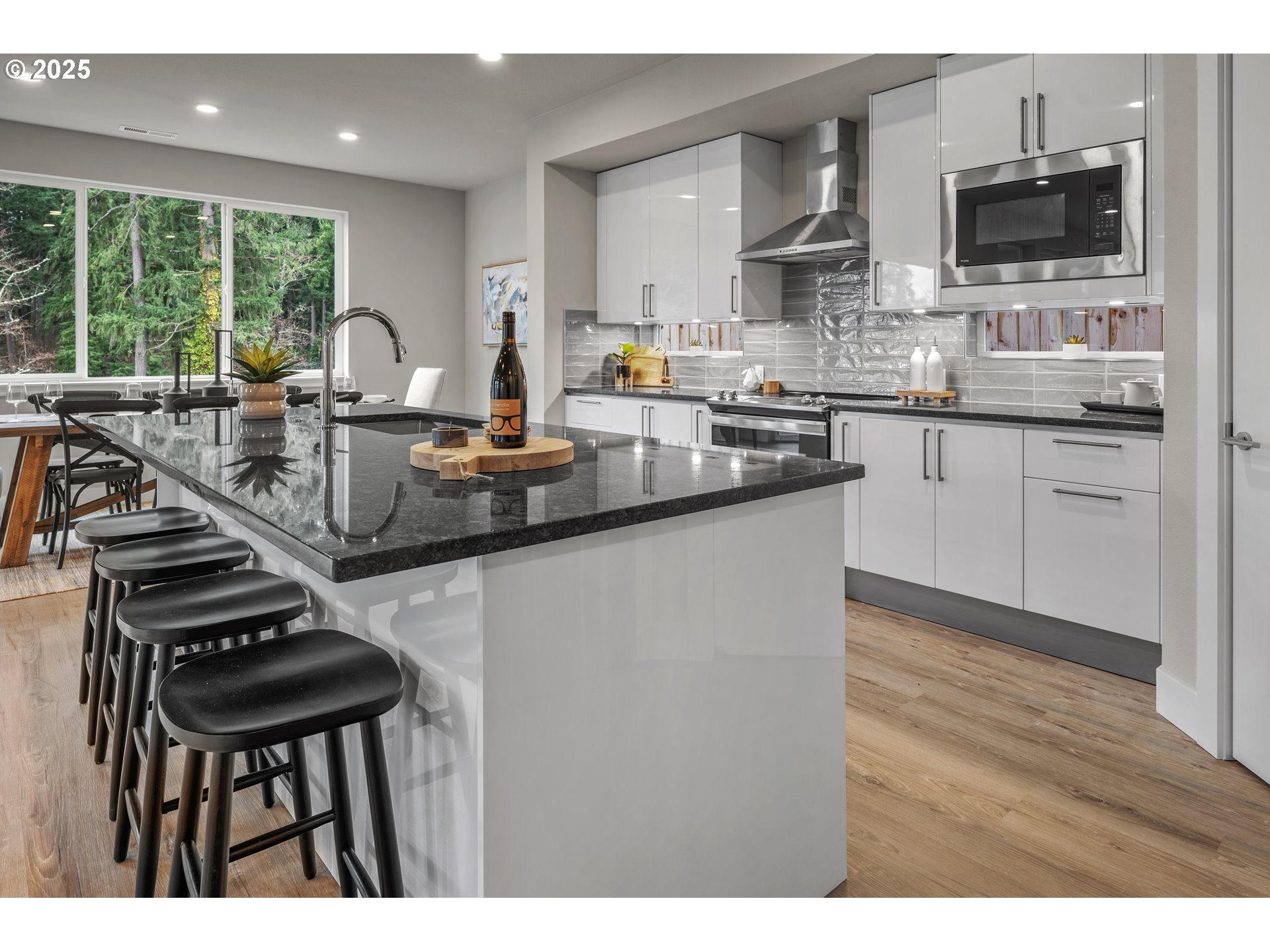 7061 Southwest Aspen Lane Wilsonville, OR 97070 - Photo 8 of 17