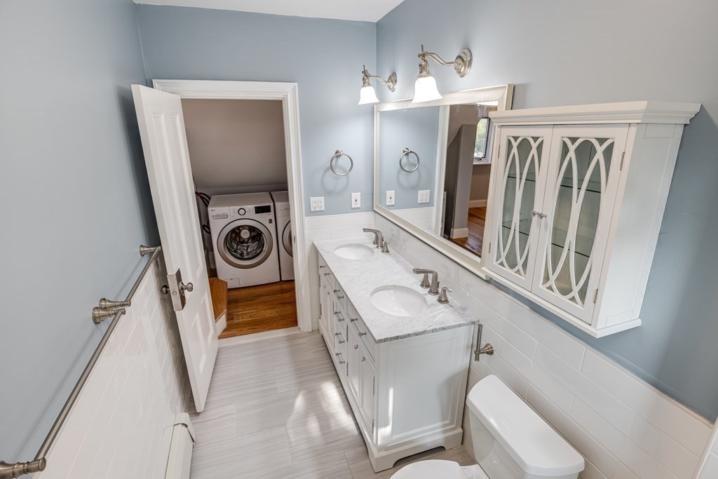 4 Ridgeway Winchester, MA 01890 - Photo 18 of 38