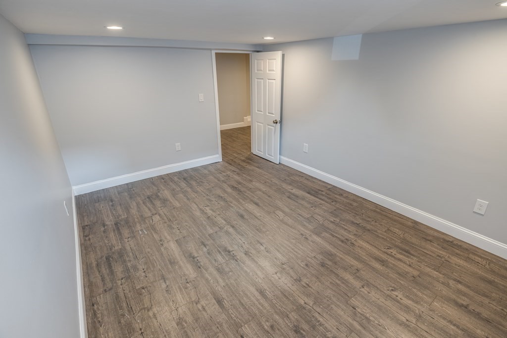 4 Ridgeway Winchester, MA 01890 - Photo 31 of 38