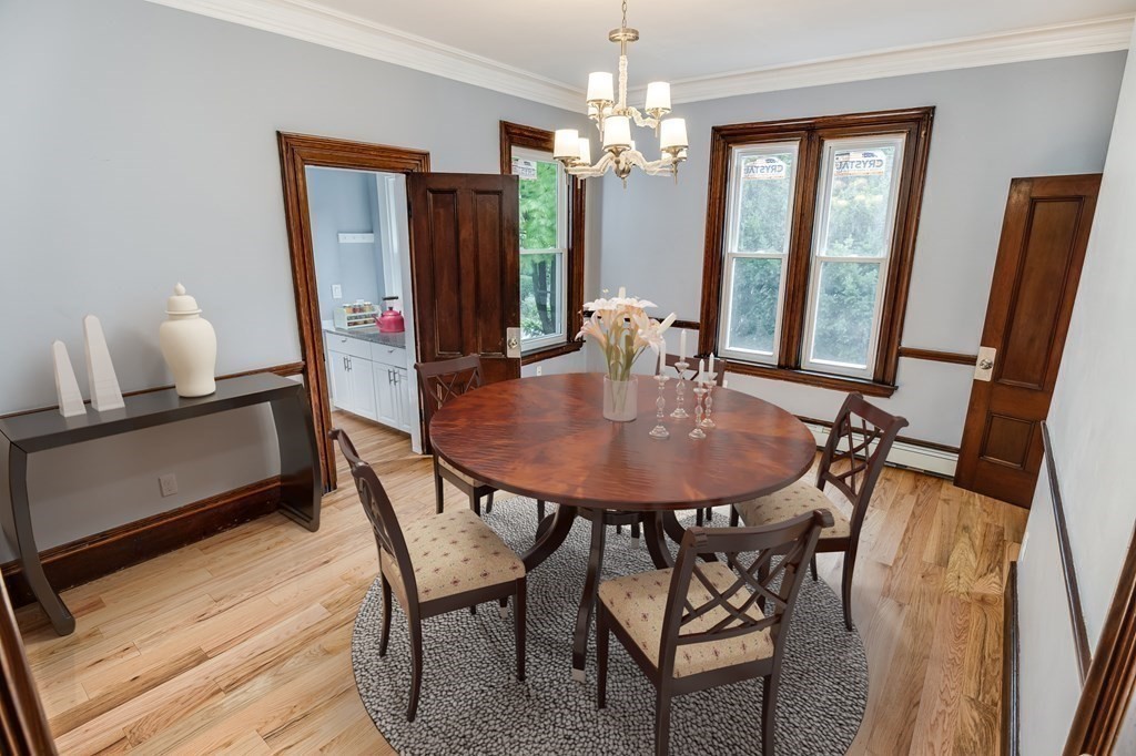 4 Ridgeway Winchester, MA 01890 - Photo 4 of 38