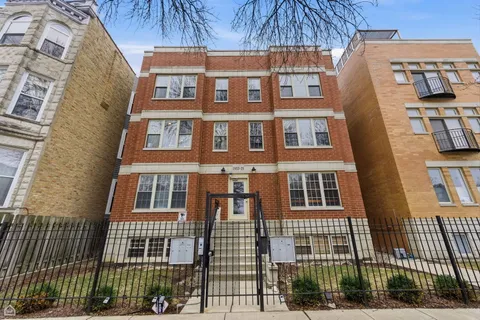 $549,500 | 1935 North Sawyer Avenue, Unit 2N, Chicago, IL 60647