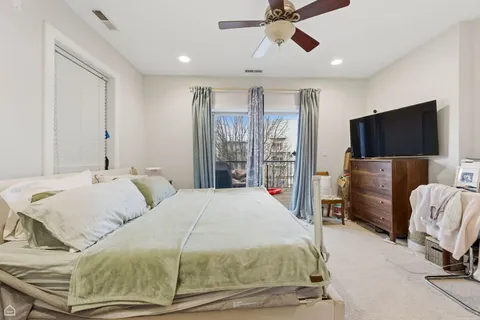 $549,500 | 1935 North Sawyer Avenue, Unit 2N, Chicago, IL 60647