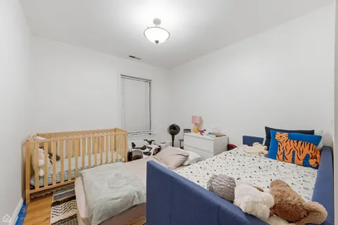 $549,500 | 1935 North Sawyer Avenue, Unit 2N, Chicago, IL 60647