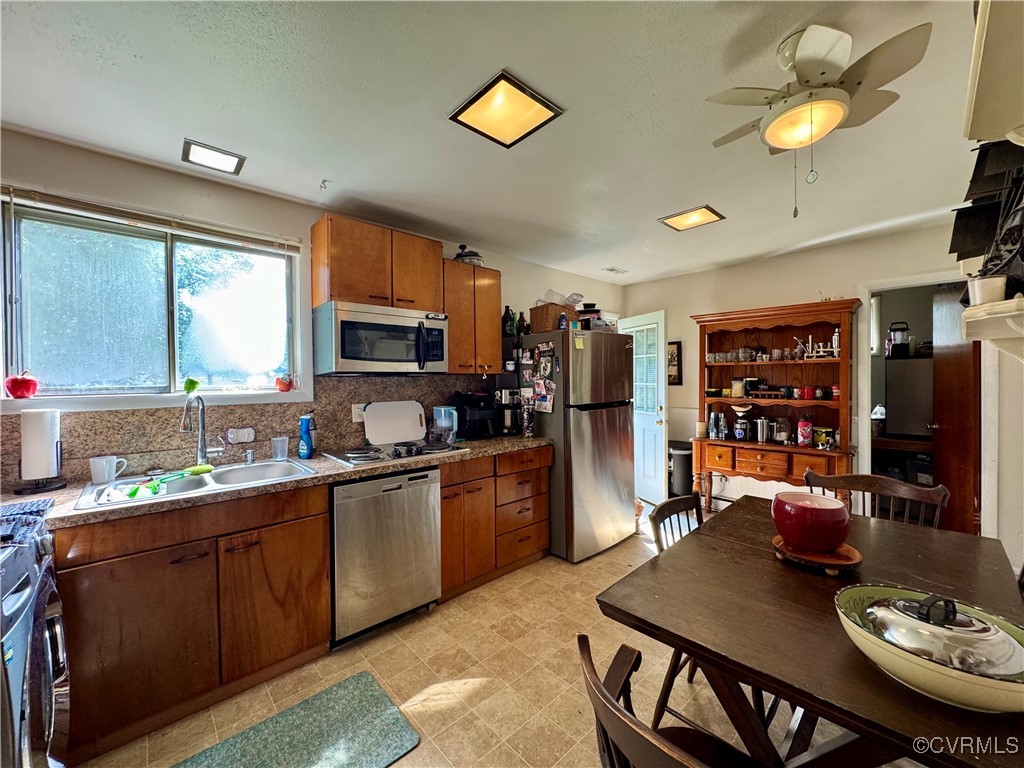 9726 Durango Road Henrico, VA 23228 - Photo 10 of 19 Gallery Image 10