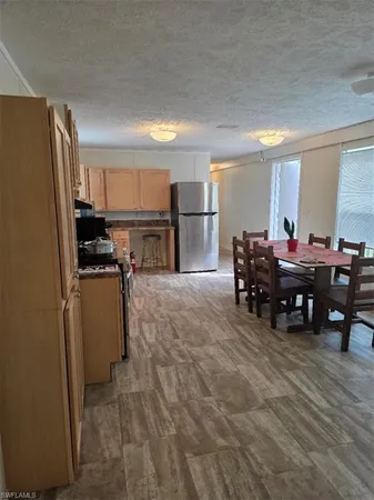 $1,800 | 8385 Marx Drive, North Fort Myers, FL 33917