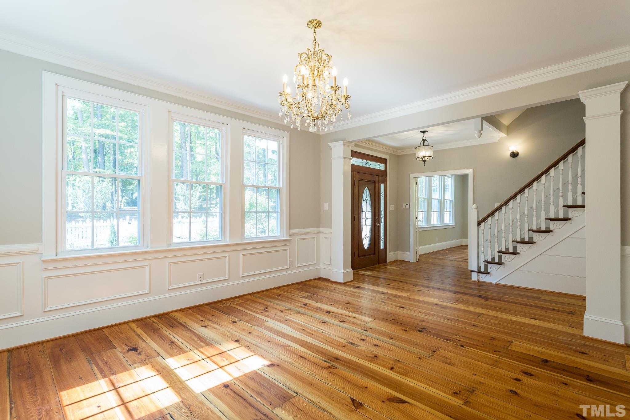 2611 Sherborne Place Raleigh, NC 27612 - Photo 11 of 30 Gallery Image 11