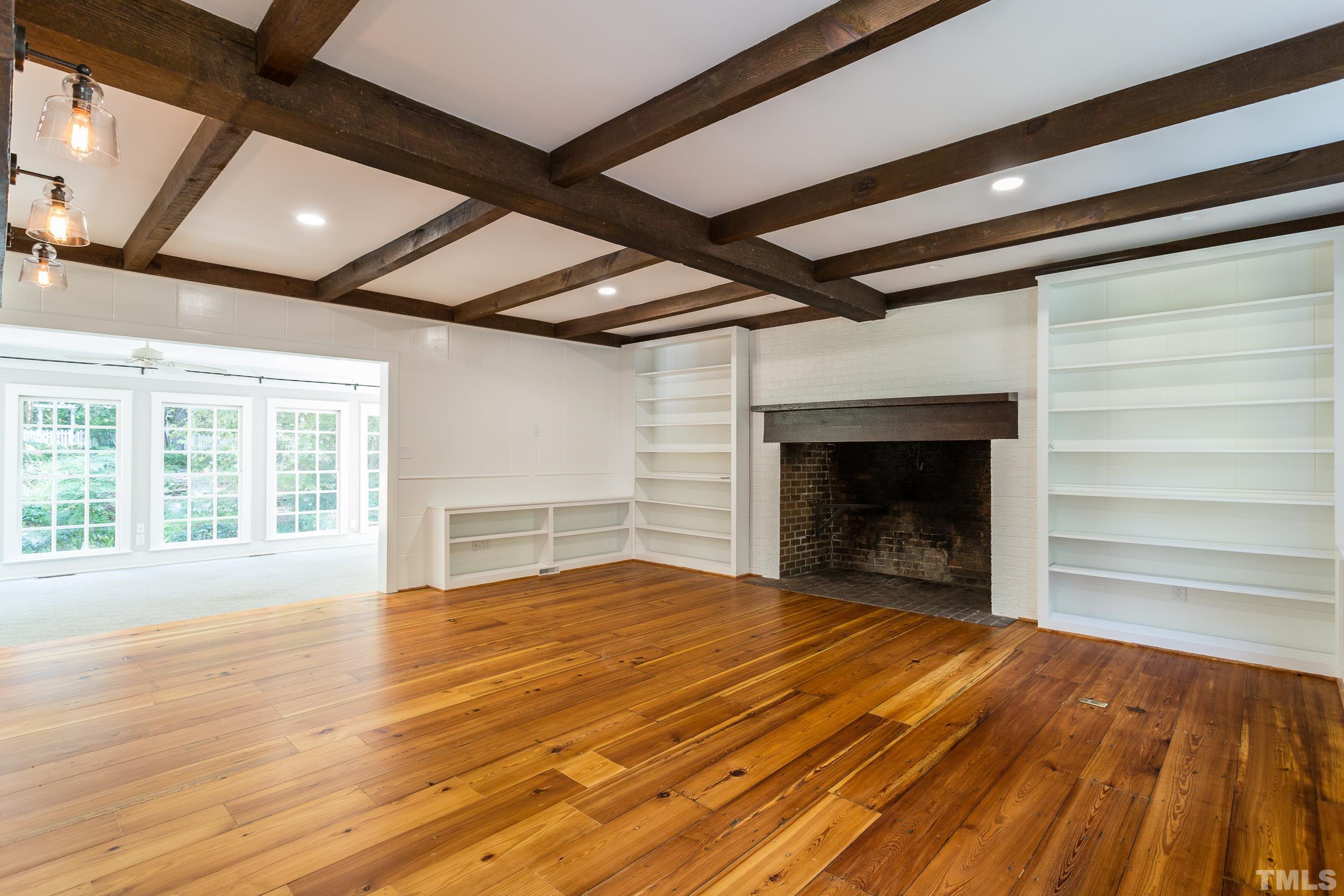 2611 Sherborne Place Raleigh, NC 27612 - Photo 6 of 30 Gallery Image 6